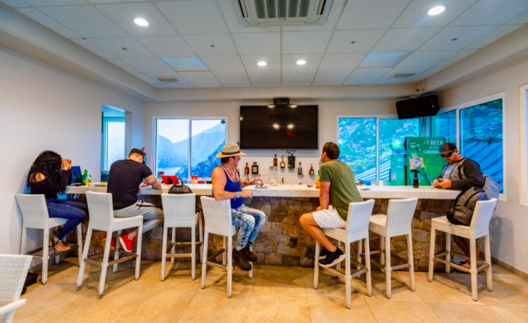 Saba flight deck 768x471